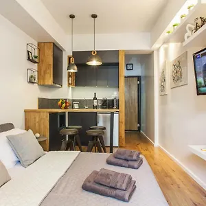 Lazaristes Compact Living , Θεσσαλονίκη Ελλάδα